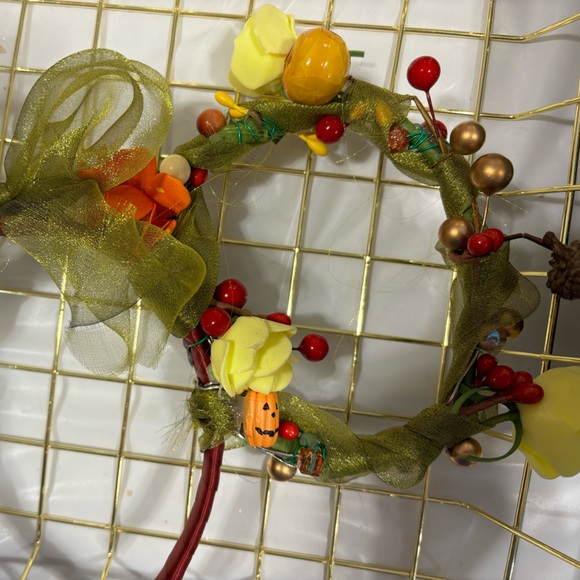 Green fall Disney ears - Picture 3 of 3